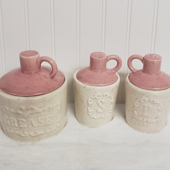 Vintage S&P shakers grease jug pottery - Picture 1 of 11